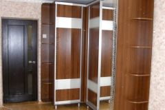 P8027372